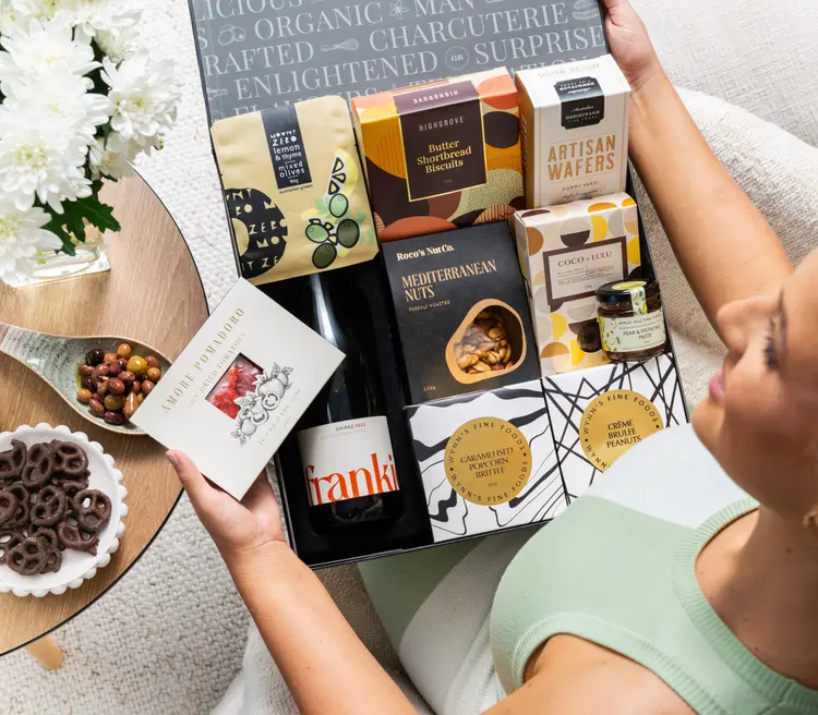 5 Reasons to Order Christmas Gift Boxes from Local Aussie Businesses